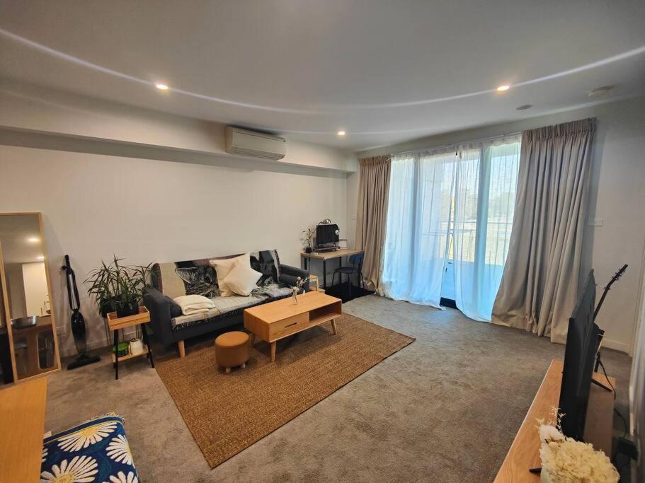 Lakeside Apartment, Walking Distance To Foreshore Kingston Exteriér fotografie
